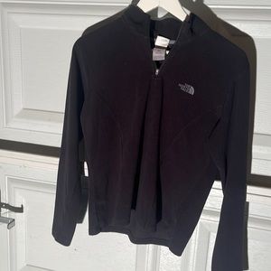 med norrh face pullover